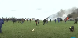 copie ecran reportage de France 24 violence saint soline antibassine